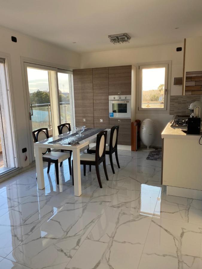 Exclusive Luxury Poetto Hotel Каляри Екстериор снимка